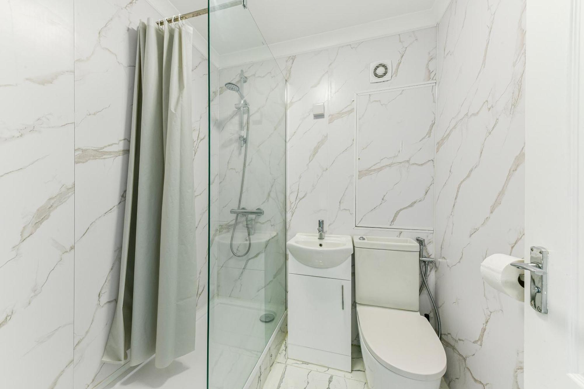 Hyde Park Marble-arch Selection